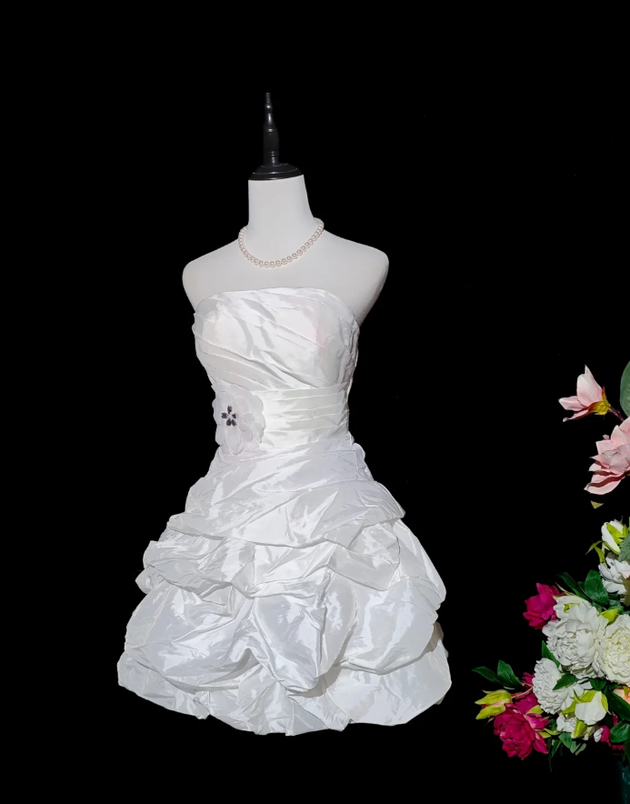 Stylish White Strapless Satin Pleated Short 8th Grade Homecoming Dress Cocktail Dress