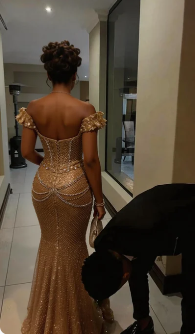 Luxurious Gold Mermaid Off-Shoulder Sequined Long Prom Dress Evening Dress