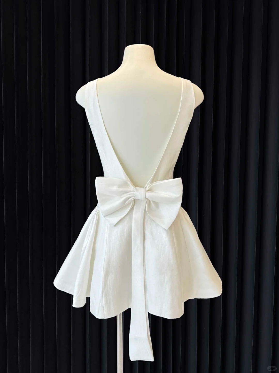 Cute Square Neck White Backless Satin A Line Short Party Dress Formal Graduation Homeocming Dress With Bow