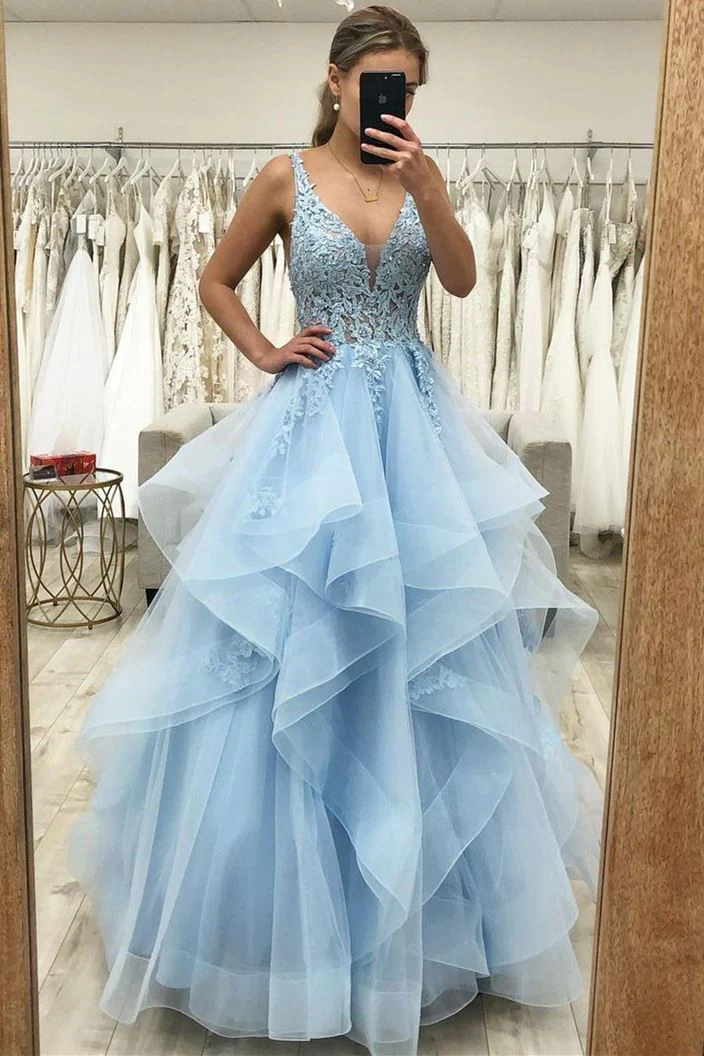 V-neck Tulle Ball Gown Long Prom Dress with Lace Bodice