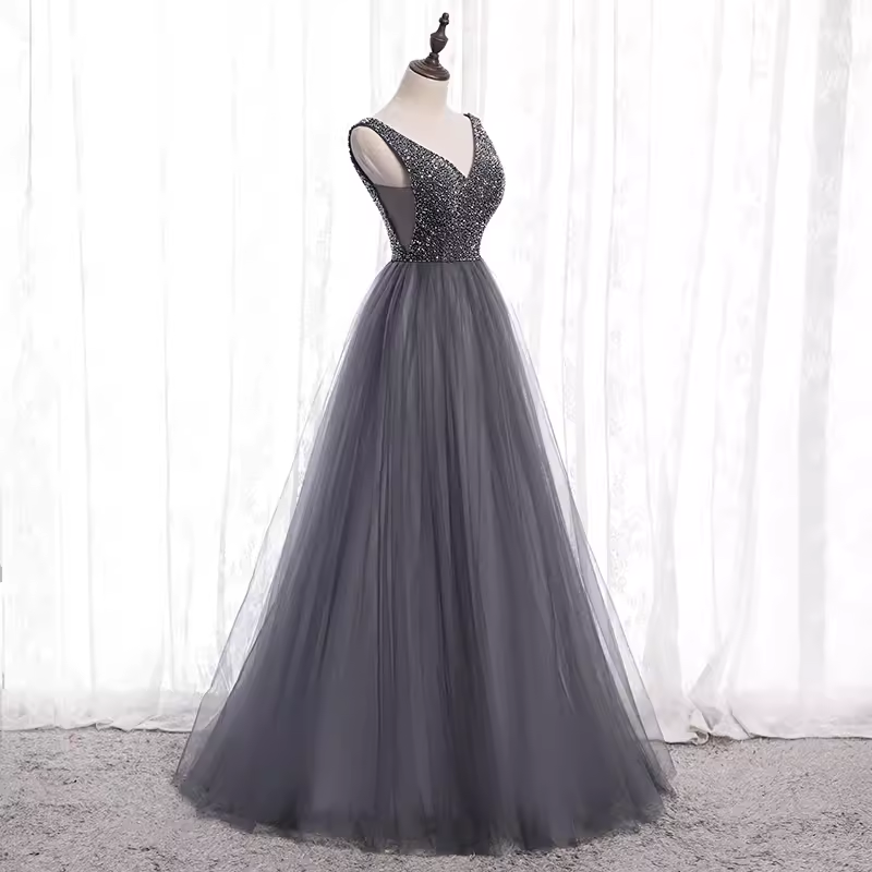 Sparkly A Line Gray Tulle Long Prom Dresses With Beads