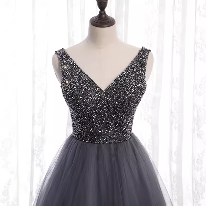 Sparkly A Line Gray Tulle Long Prom Dresses With Beads