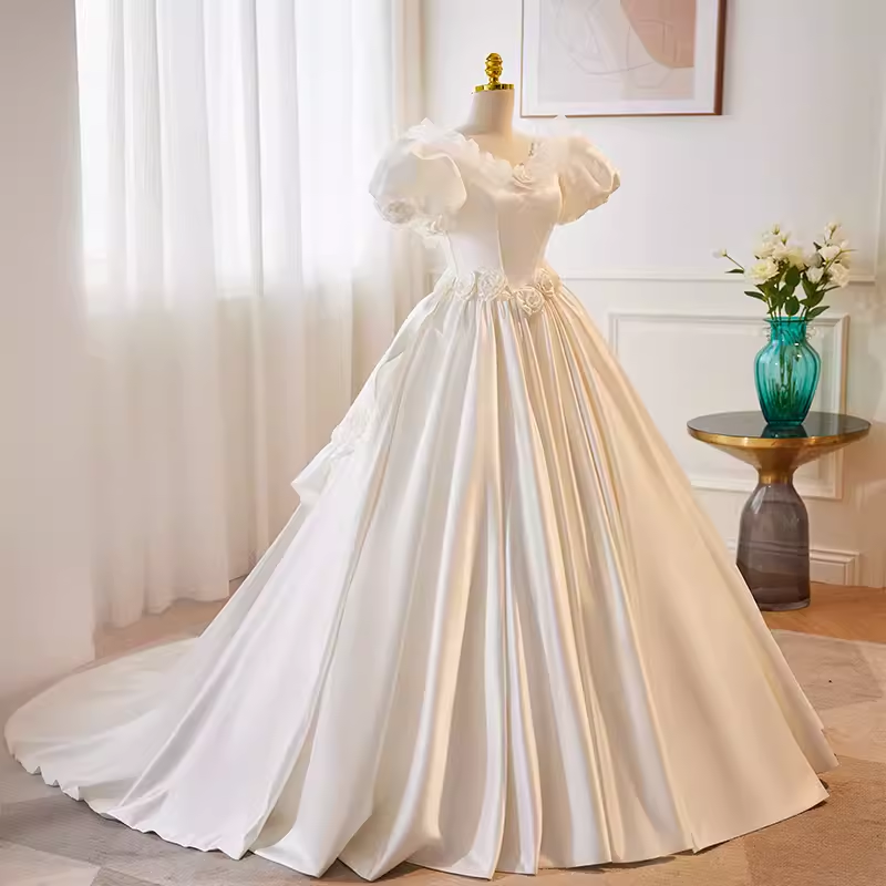 Vintage Ball Gown White Satin Long Wedding Dresses