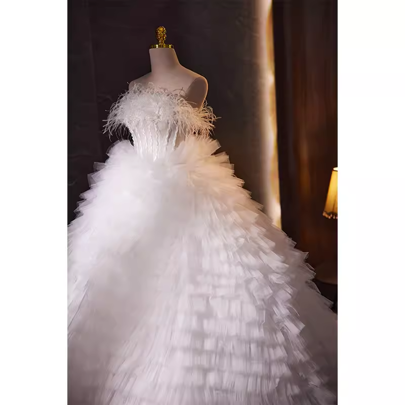 Vintage Ball Gown Strapless Tulle White Ruffles Sweet 16 Dresses