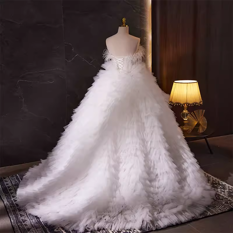 Vintage Ball Gown Strapless Tulle White Ruffles Sweet 16 Dresses