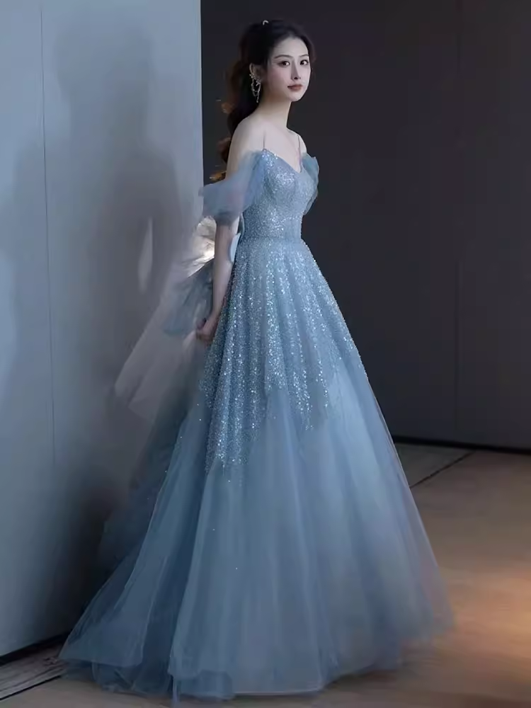 Sexy A line Straps Gray Tulle Long Prom Dress