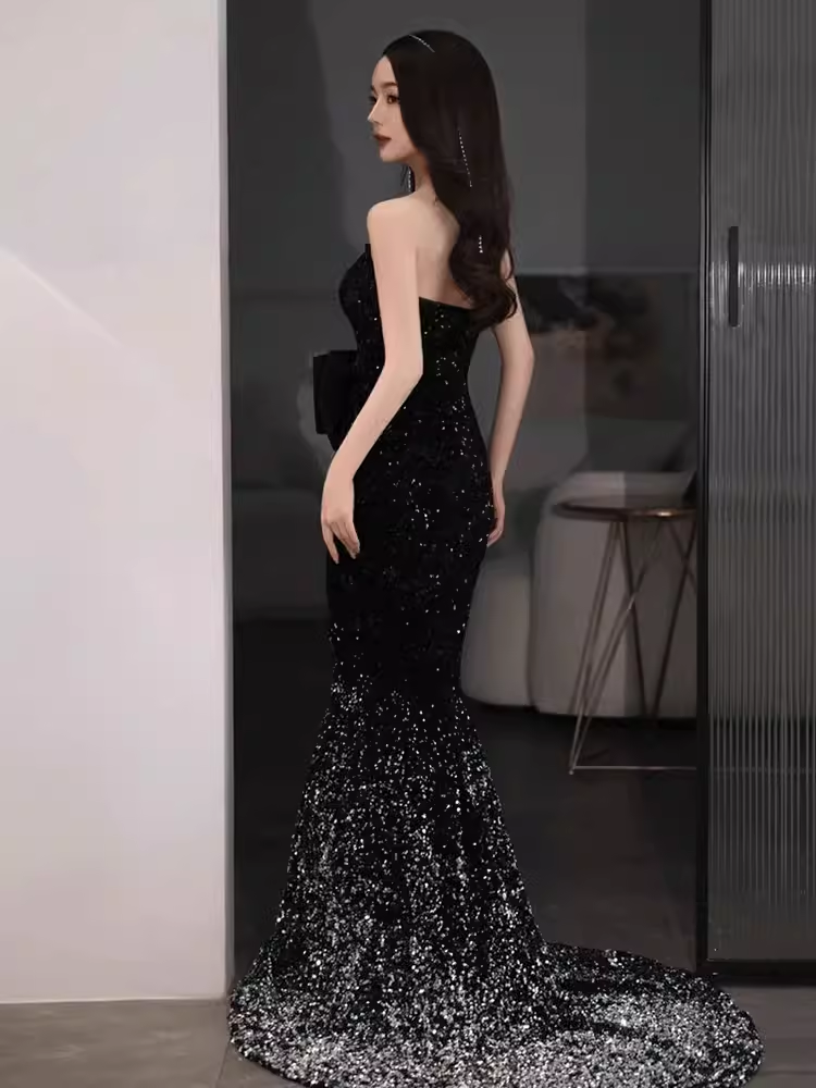 Elegant Mermaid Strapless Black Sequin Long Prom Dress