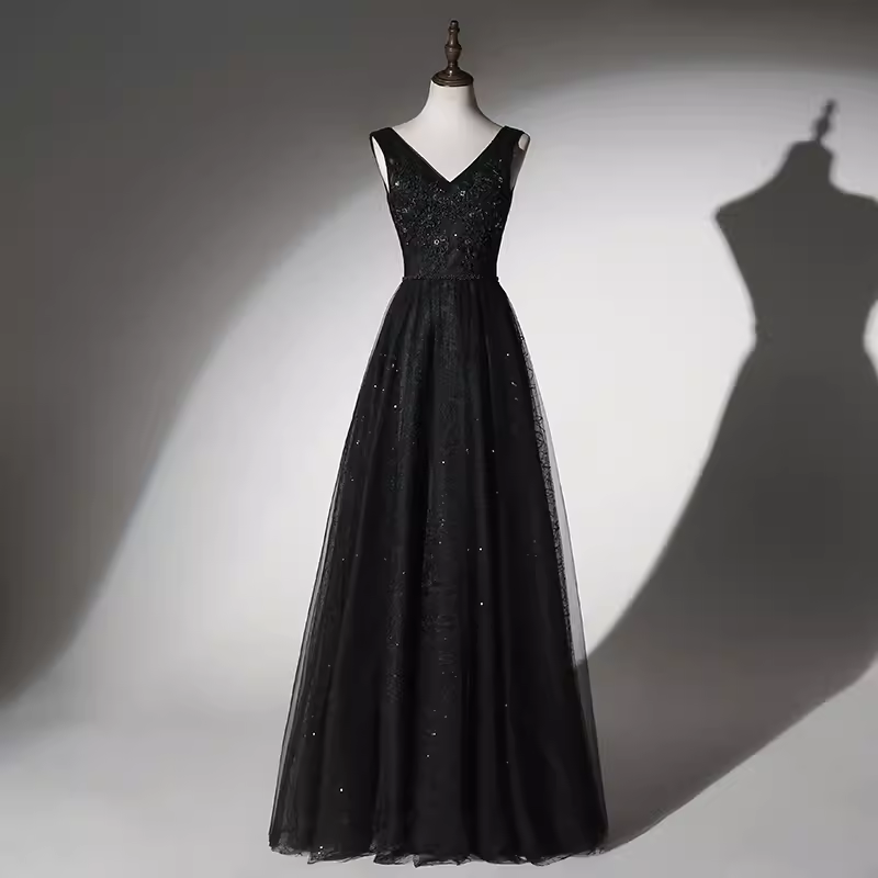 Elegant A line V Neckline Tulle Long Black Prom Dress