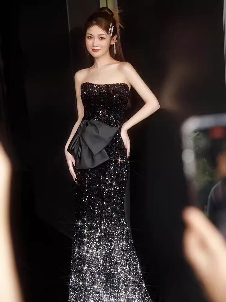 Lovely Mermaid Strapless Black Sequin Long Prom Dress