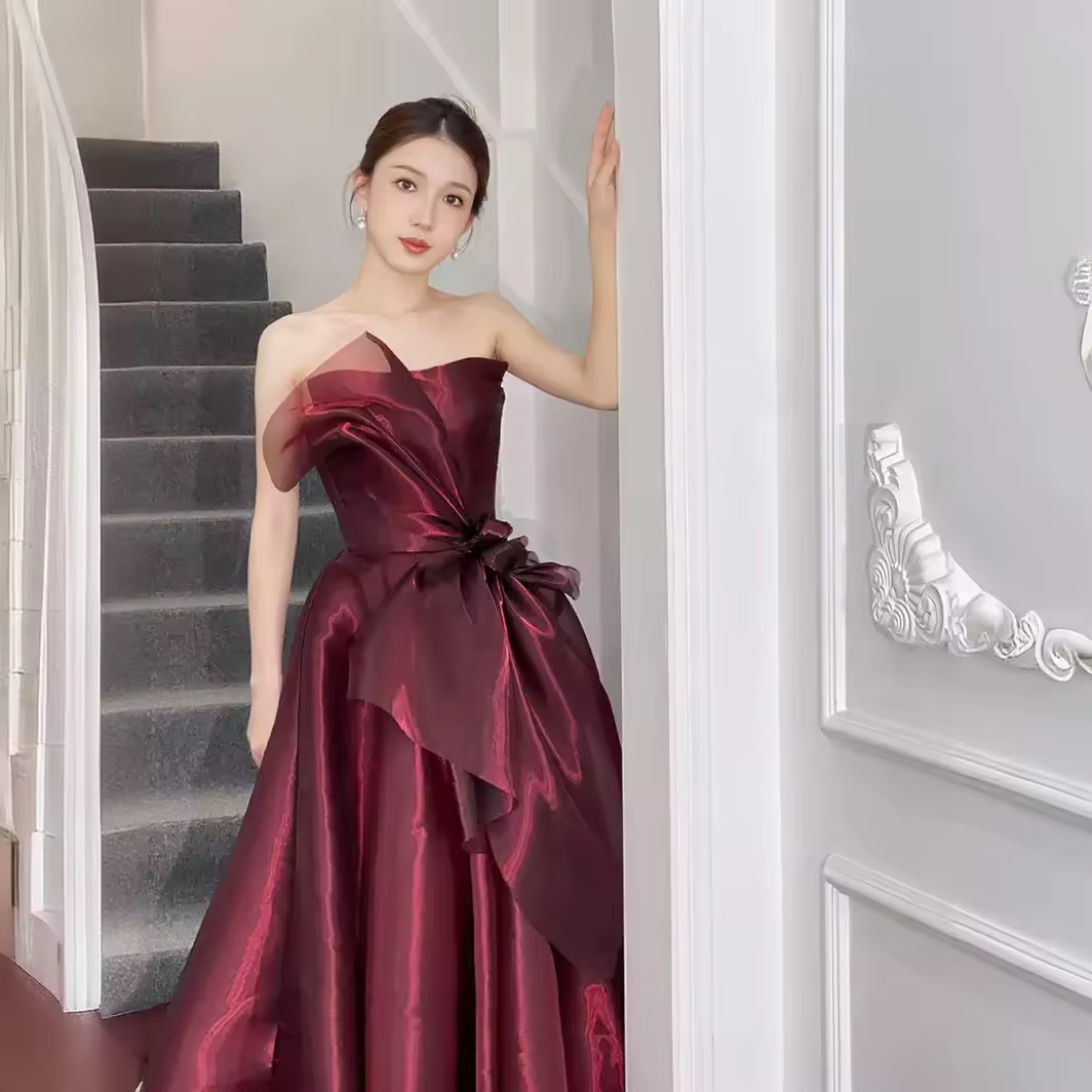 Elegant Ball Gown Strapless Burgundy Organza Long Prom Dress