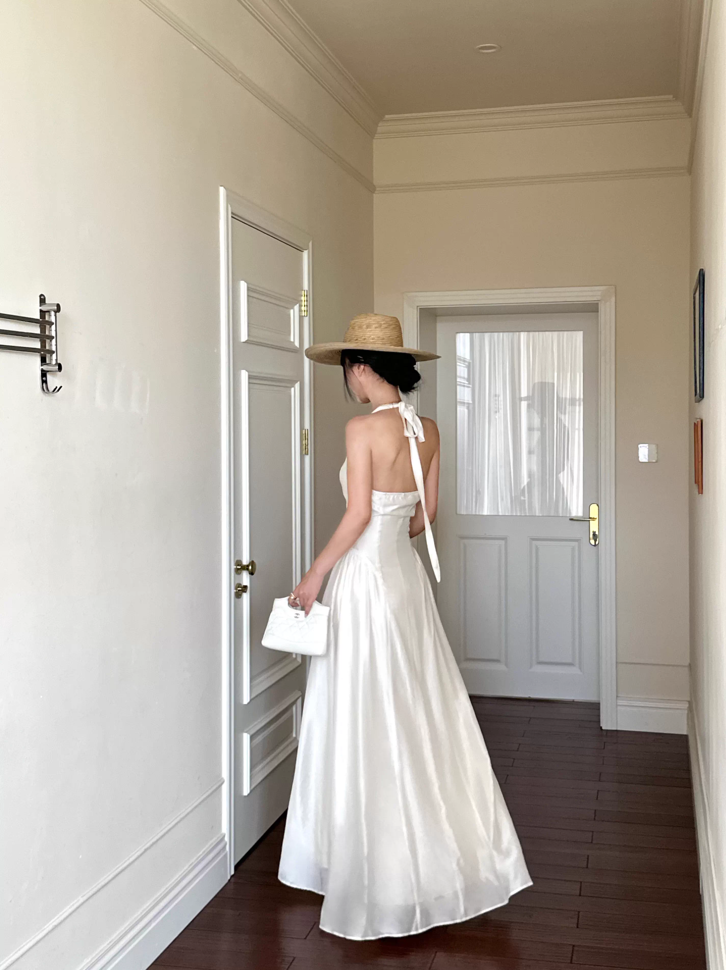 Sexy Halter V Neck White A Line Long Party Dress Formal Evening Gown