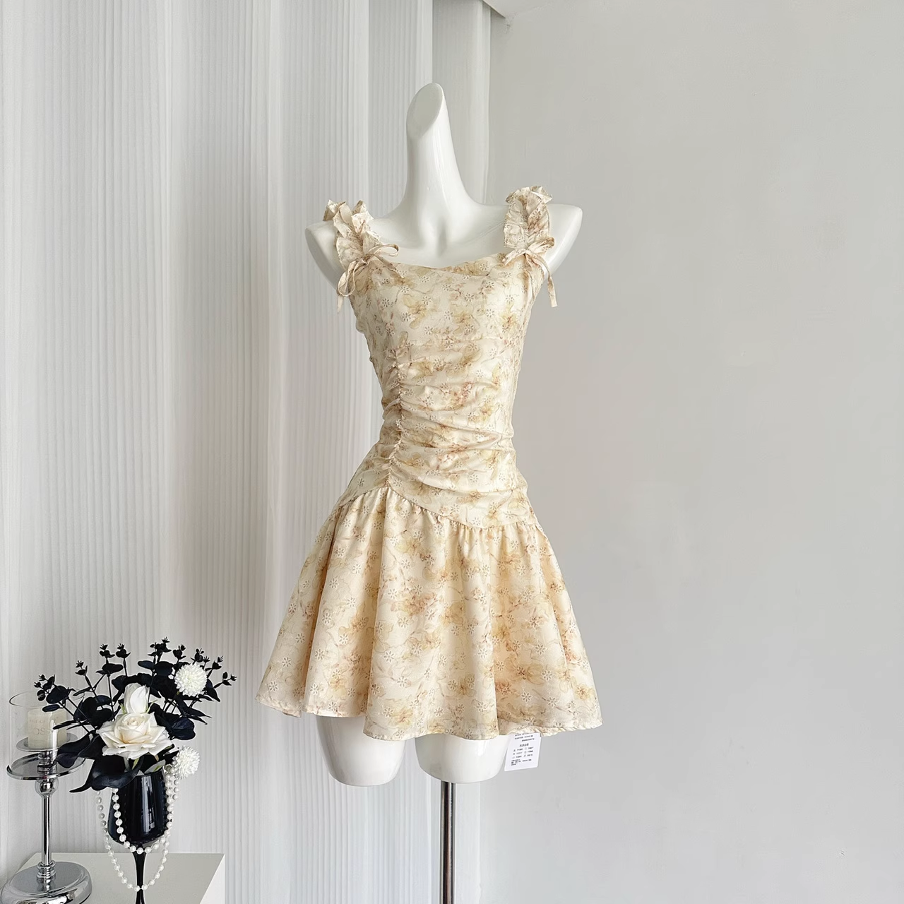 Romantic Floral Short Vacation Dress Yellow Birthday Outfits