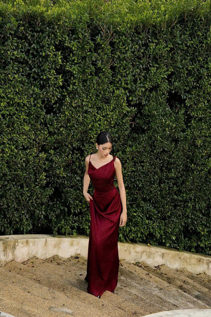 Elegant Burgundy Satin Long Bridesmaid Dress Formal Party Dress