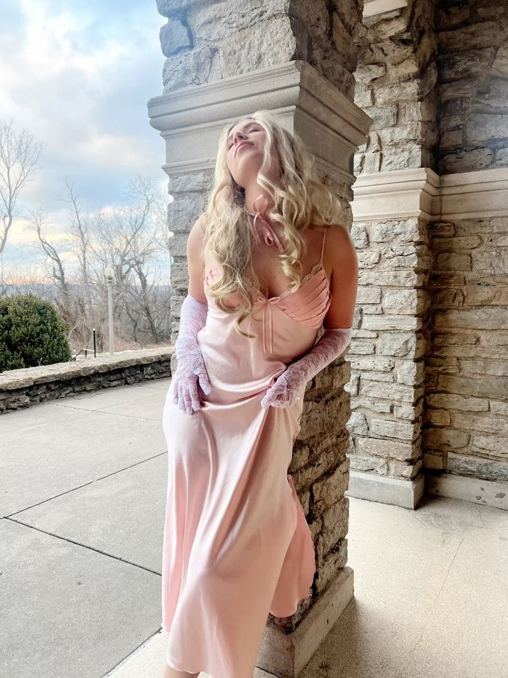 Elegant Spaghetti Straps V Neck Pink Satin Mermaid Evening Dress Long Party Dress With Lace Gloves