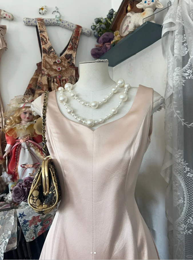 Elegant Light Pink Sleeveless Satin Mermaid Long Party Dress Wedding Guest Dress