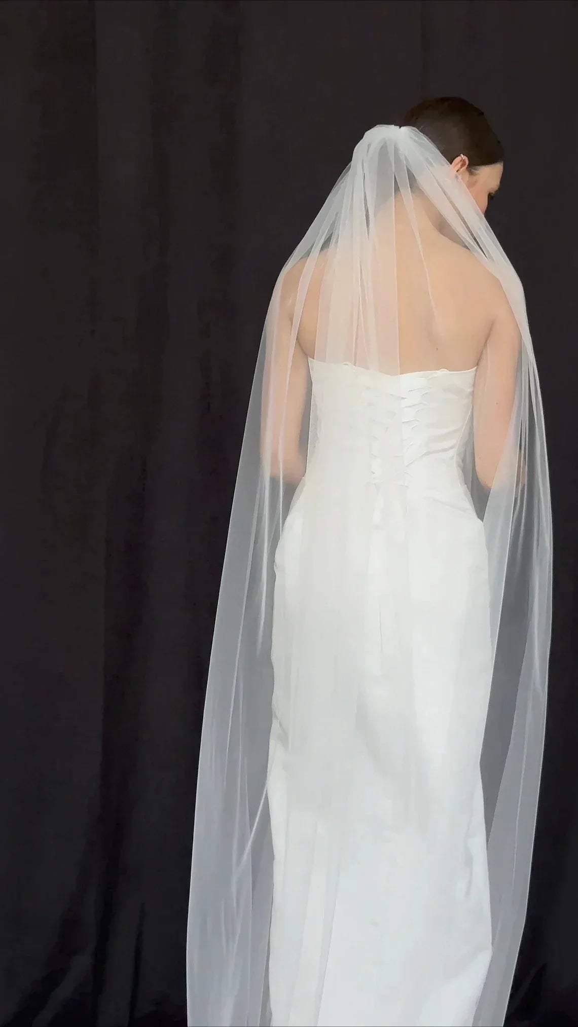 Soft Single Layer Simple Wedding Veil for Brides Lightweight Bridal Headwear