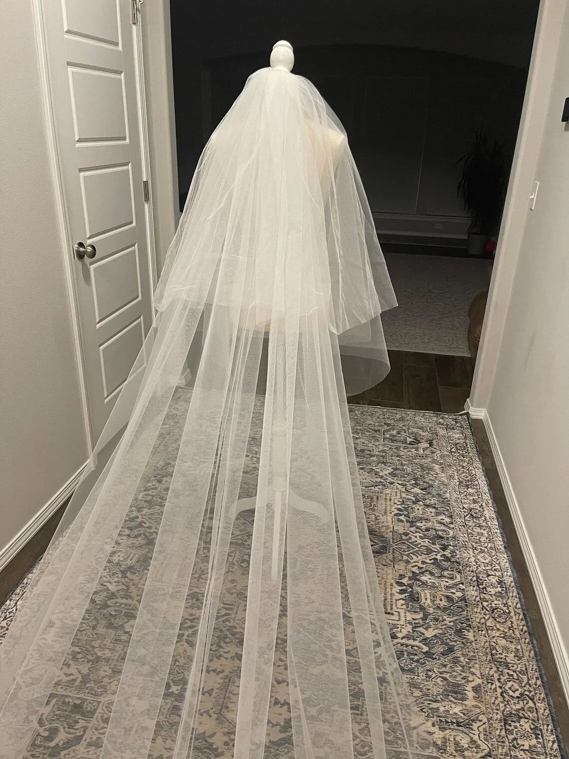 2 Layer Wedding Veil, Ivory Bridal Veil 137" Long Classic Wedding Veil Vintage Lace with Blush Comb
