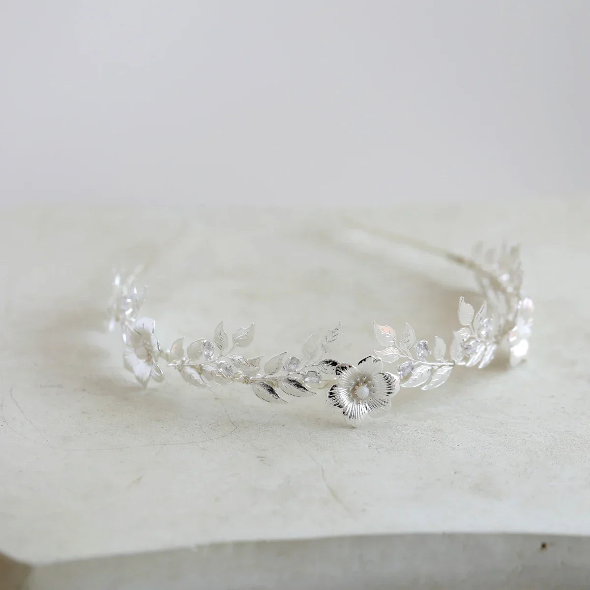 Bridal Hair Jewelry Flower Leaf Headband Hairband Silver Color Headpiece For Brides Women Headdress Headwear Wedding Accessories