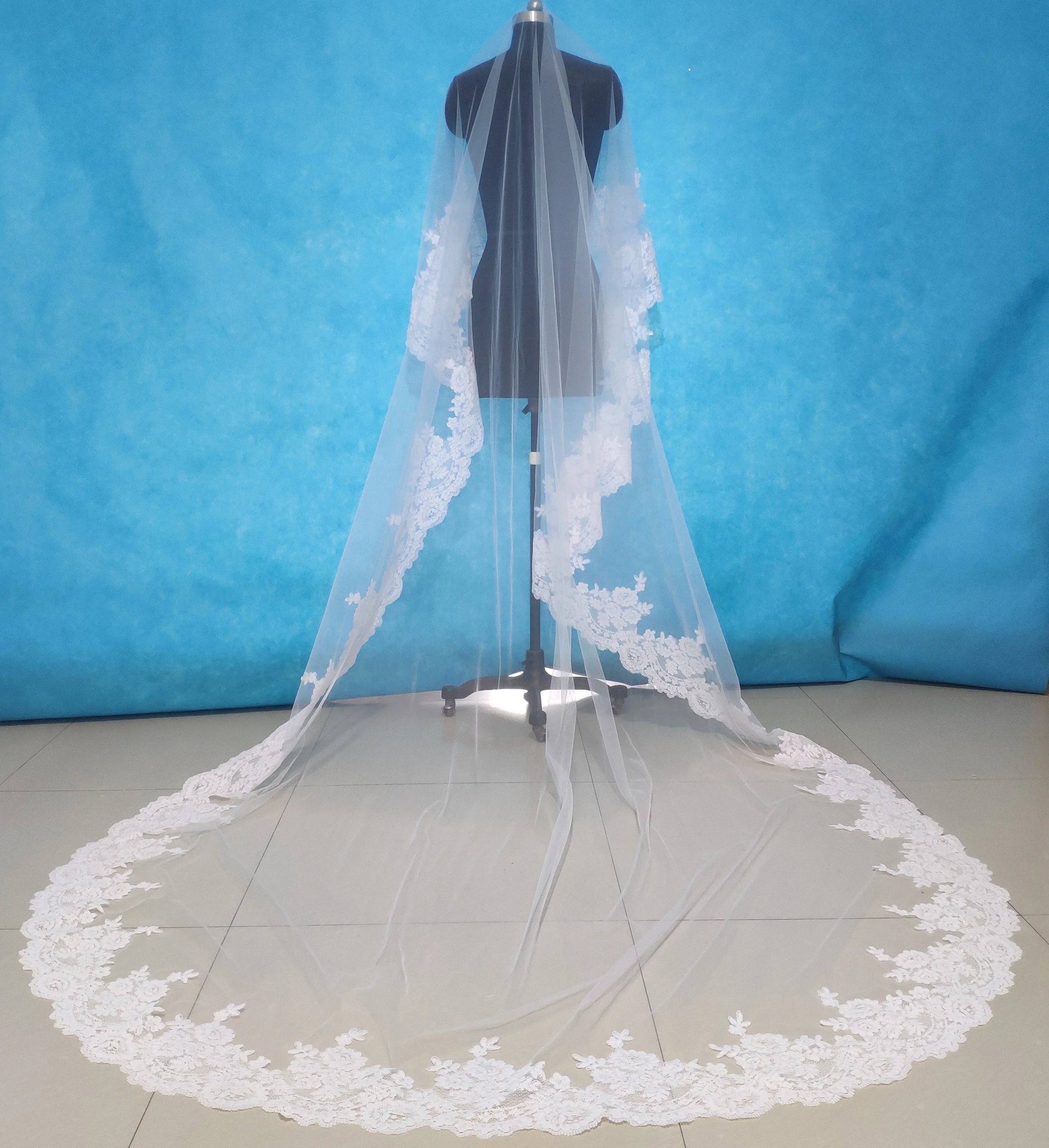 New France Lace Wedding Veil One layer 3 M Bridal Veil Long Lace Veil no Comb