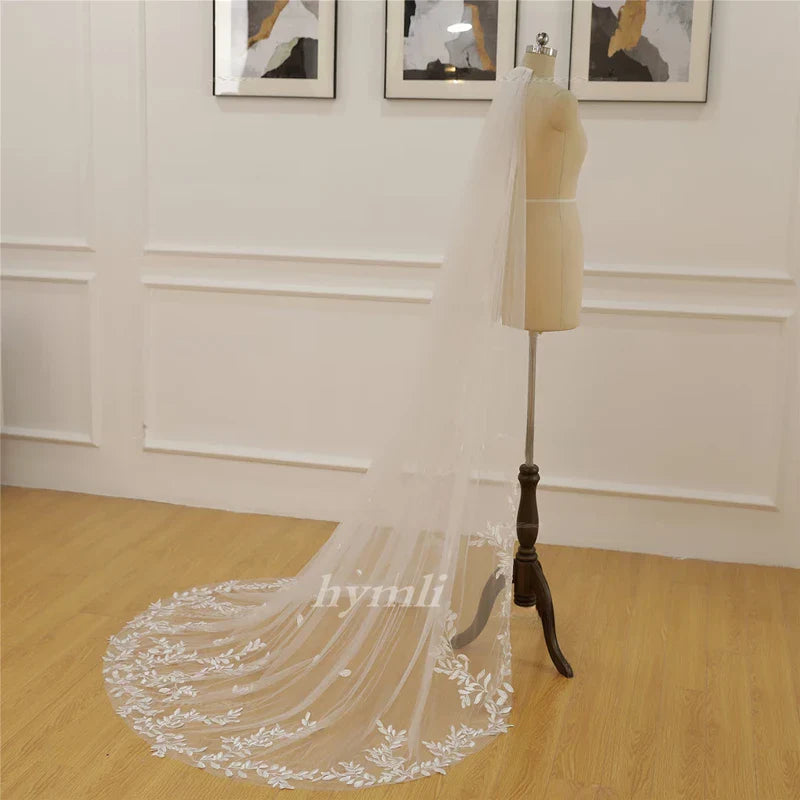 1 Tier Cathedral / Chapel Length Bridal Veil Leaf Lace Wedding Veil Metal Comb