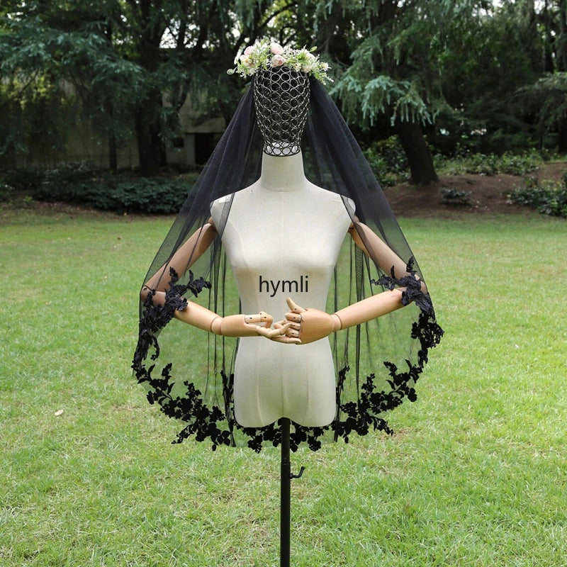 1 Layer Bridal Veil with Black Lace Applique Wedding Dress Fingertip Black Wedding Veil