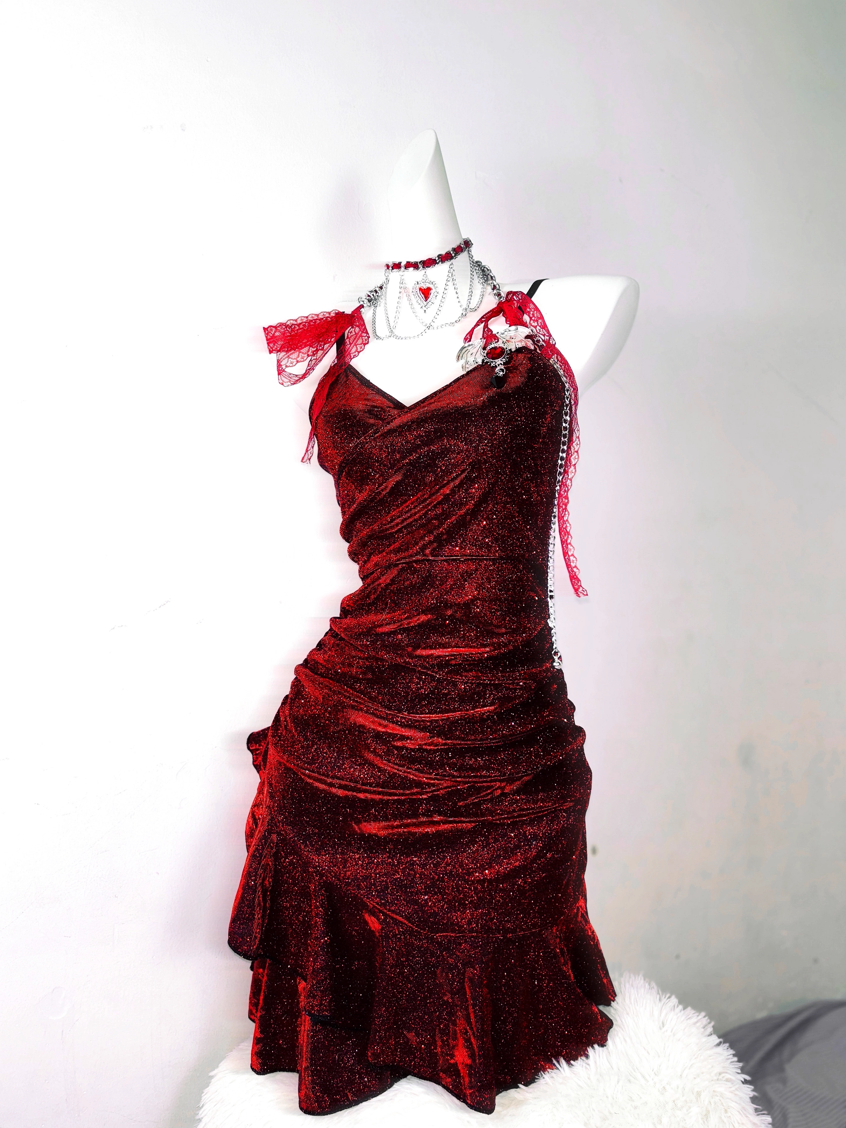 Glitter Spaghetti Straps Burgundy Ruffle Short Birthday Outfits Cocktail Dress Formal Homecoming Dress