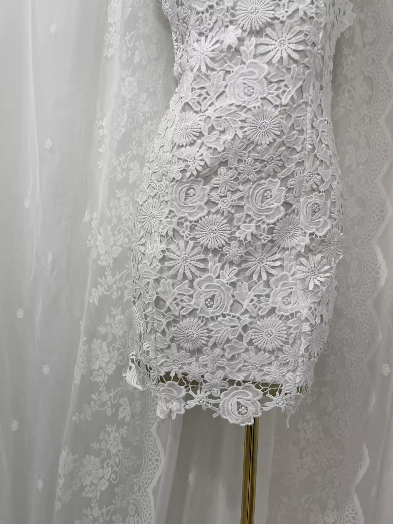 Vintage Sheath Scoop Neckline Floral Travel Backless Lace Vacation Dress Short Birthday Dress