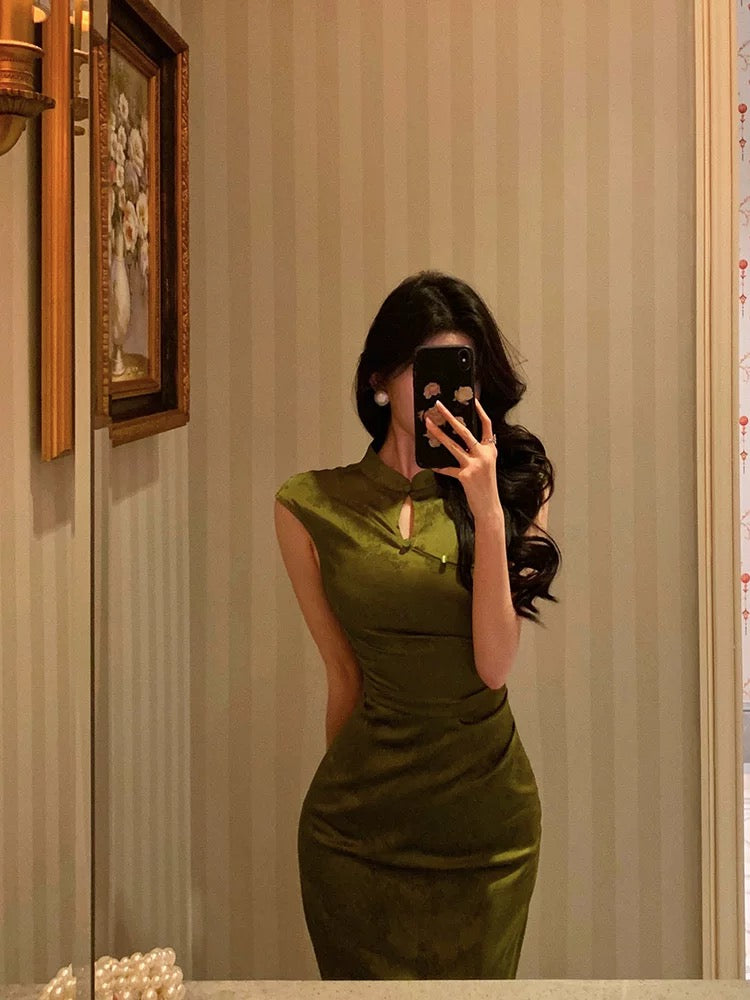 Gorgeous Mermaid High Neckline Green Satin Floral Date Night Dress Long Prom Dresses Birthday Outfits