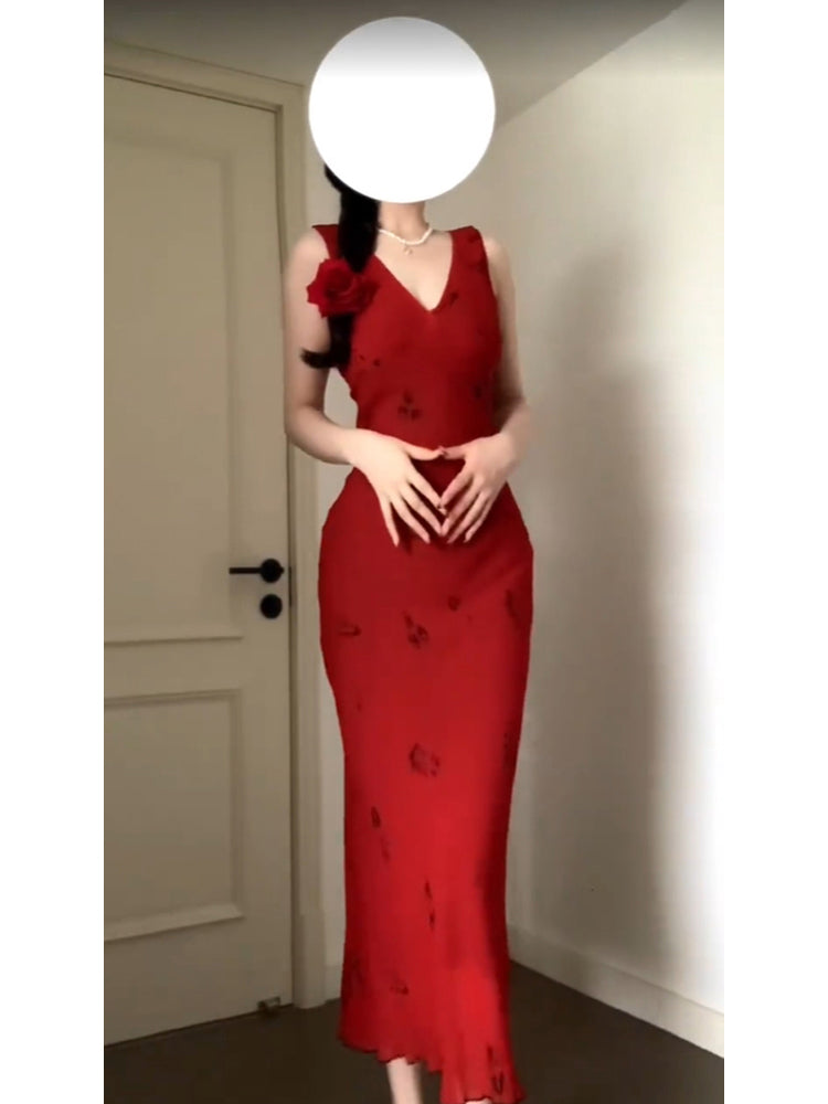 Vintage Sheath V Neckline Red Holiday Dress Birthday Dresses Birthday Outfits