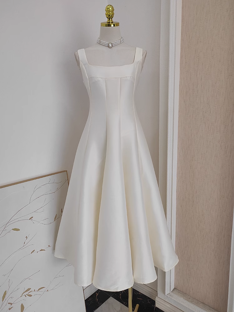 Cute A line Straps White Vacation Dress Satin Women Summer Dresses