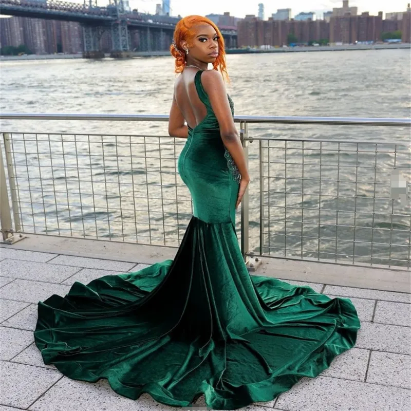 Pretty Mermaid V Neckline Green Velvet Silver Beads Long Prom Dresses Formal Evening Dress
