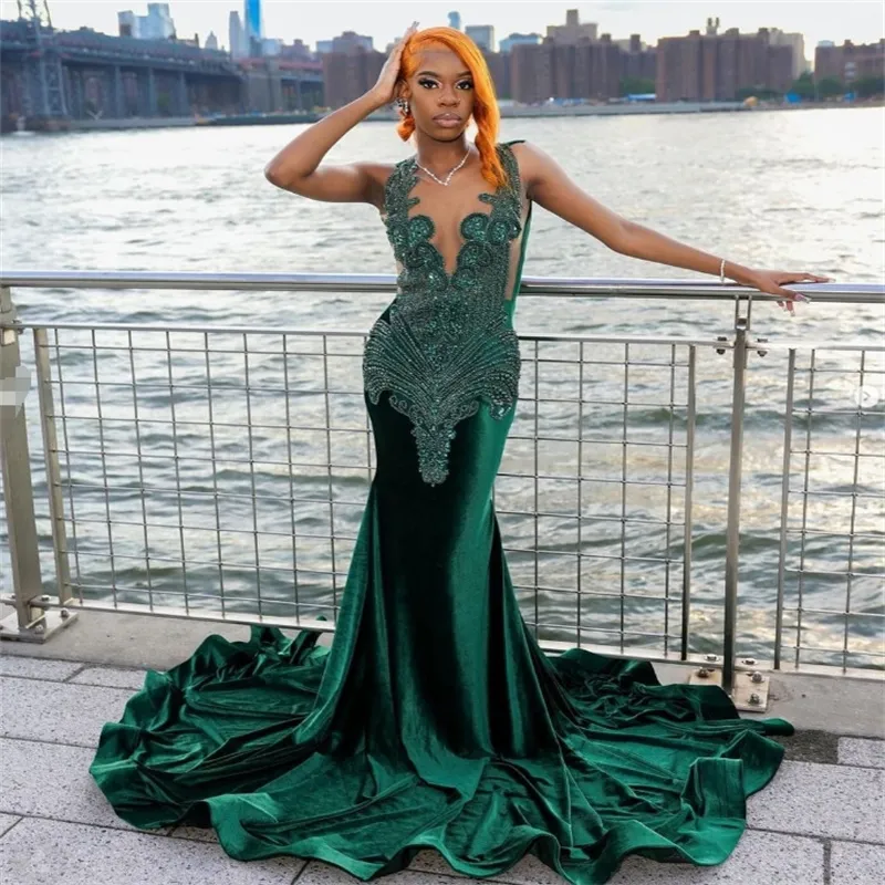 Pretty Mermaid V Neckline Green Velvet Silver Beads Long Prom Dresses Formal Evening Dress