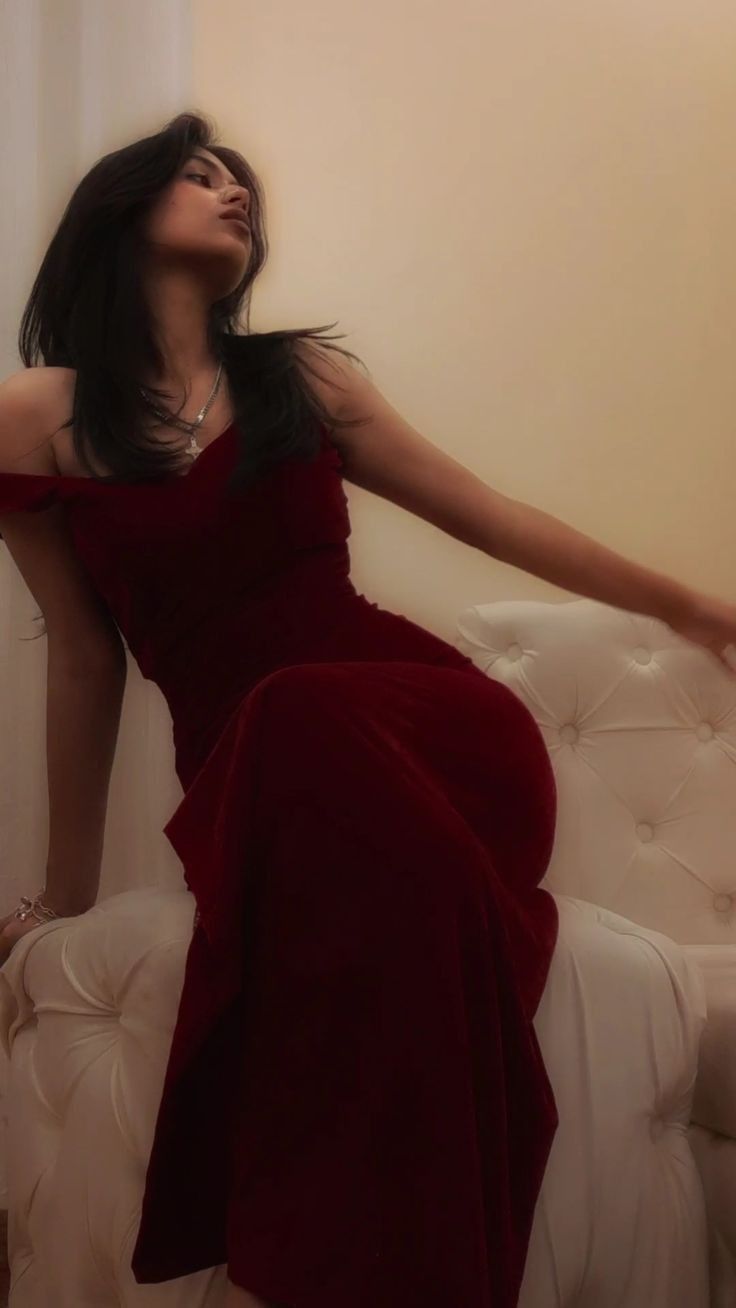 Pretty Sheath Off The Shoulder Red Velvet Long Prom Dresses Formal Evening Dress