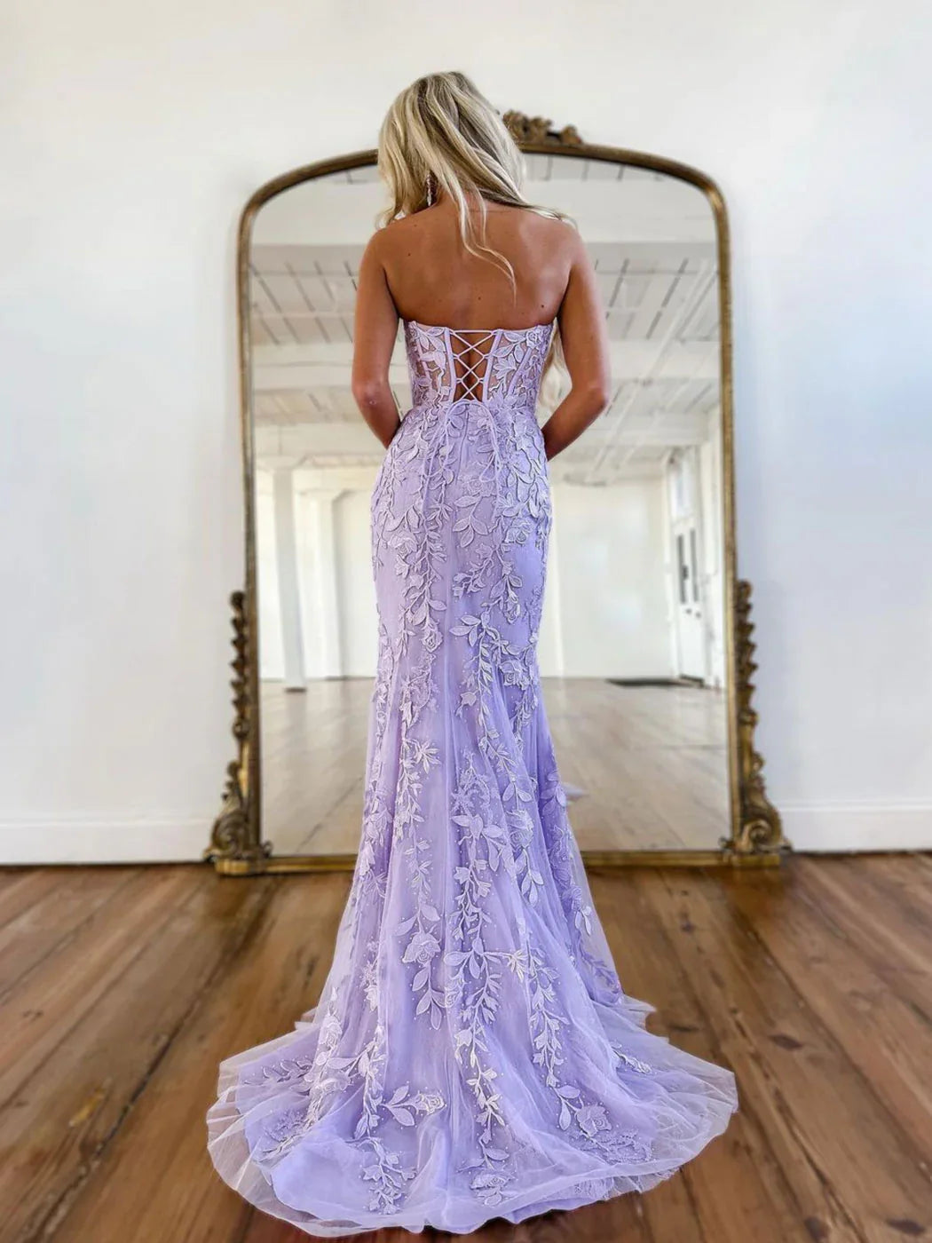Elegant Mermaid Sleeveless Lace Lilac Evening Prom Dresses Long Prom Dresses