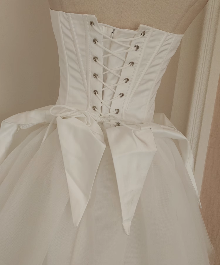 Cute A line Strapless White Travel Vacation Dresses Short Satin Birthday Dress