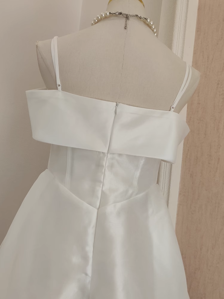 Cute A line Straps White Travel Vacation Dresses Short Satin Birthday Dress