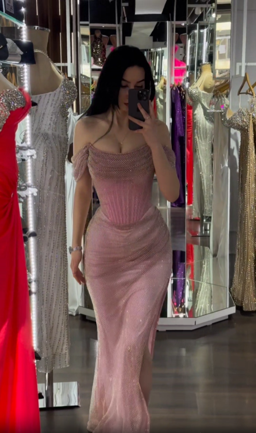 Sexy Off-shoulder Sleeveless Mermaid Satin Long Evening Prom Dresses