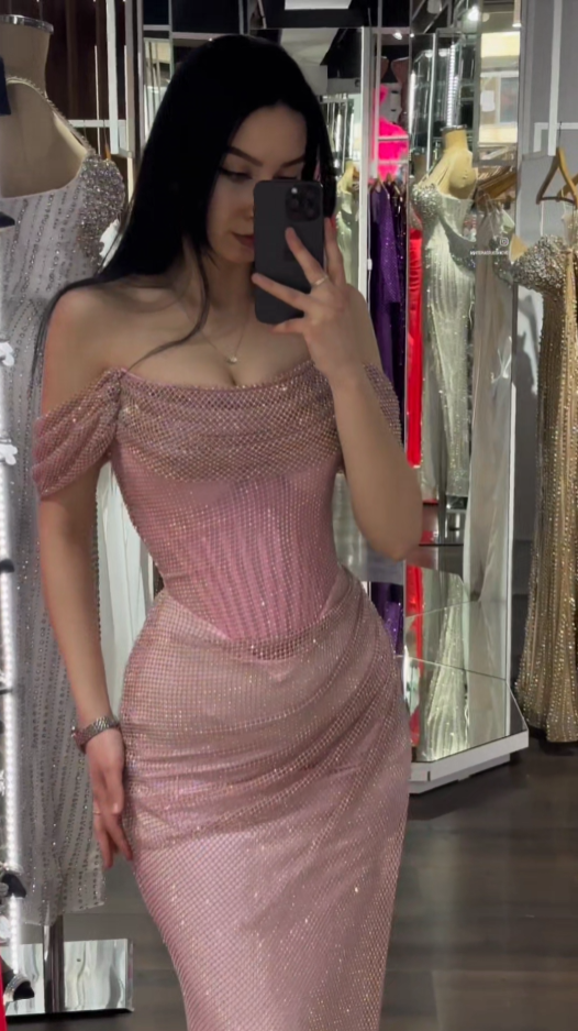 Sexy Off-shoulder Sleeveless Mermaid Satin Long Evening Prom Dresses