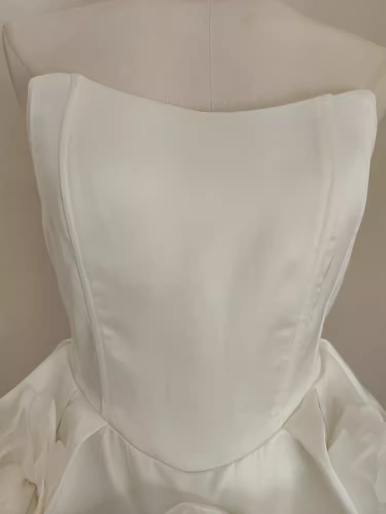 Cute A line Sweetheart White Satin Holiday Dresses Short Birthday Dress Pleated Three-dimensional Flowers
