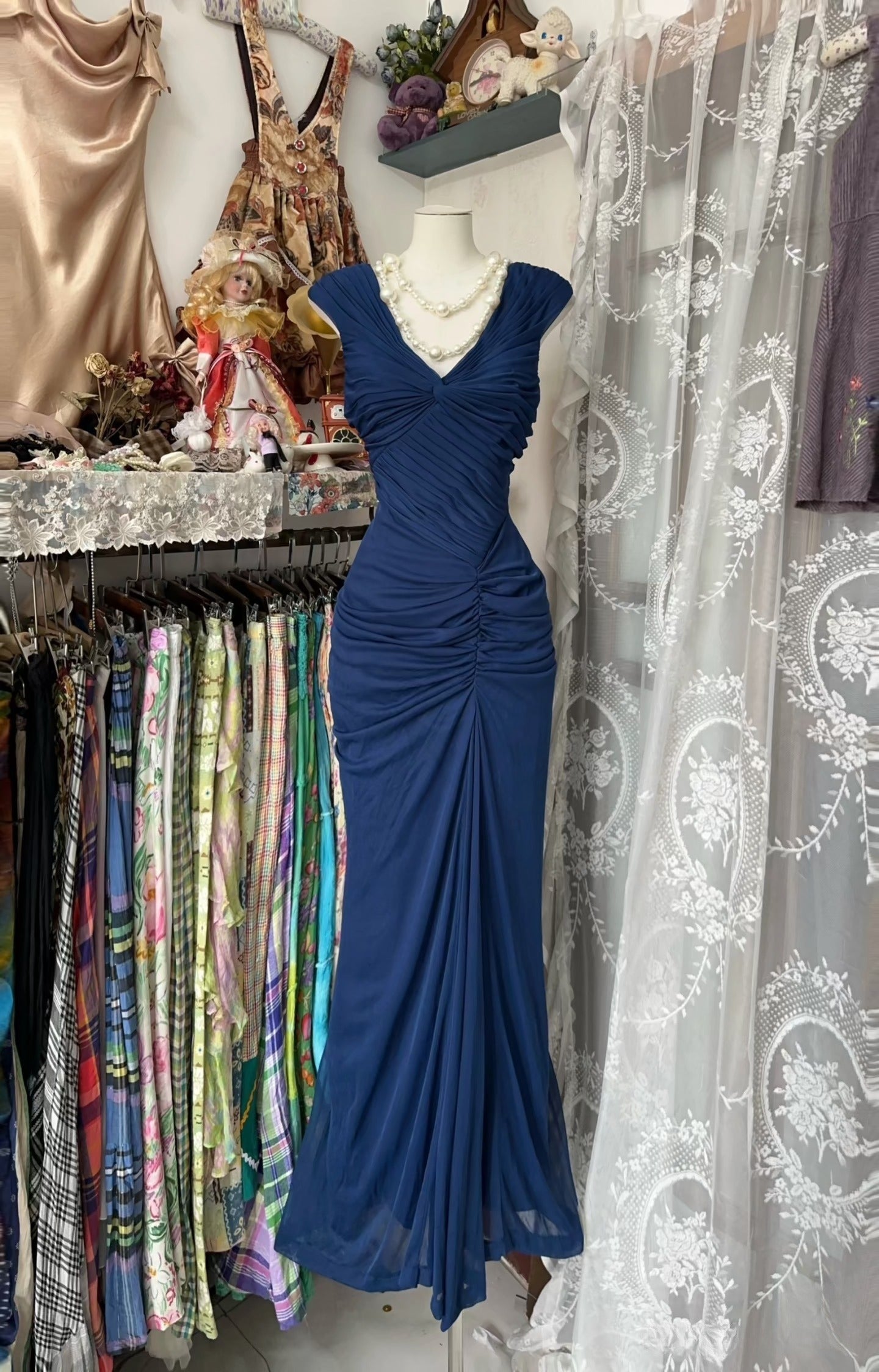 Vintage Fashion Mermaid V Neckline Navy Blue Floor Length Evening Dress Prom Dresses