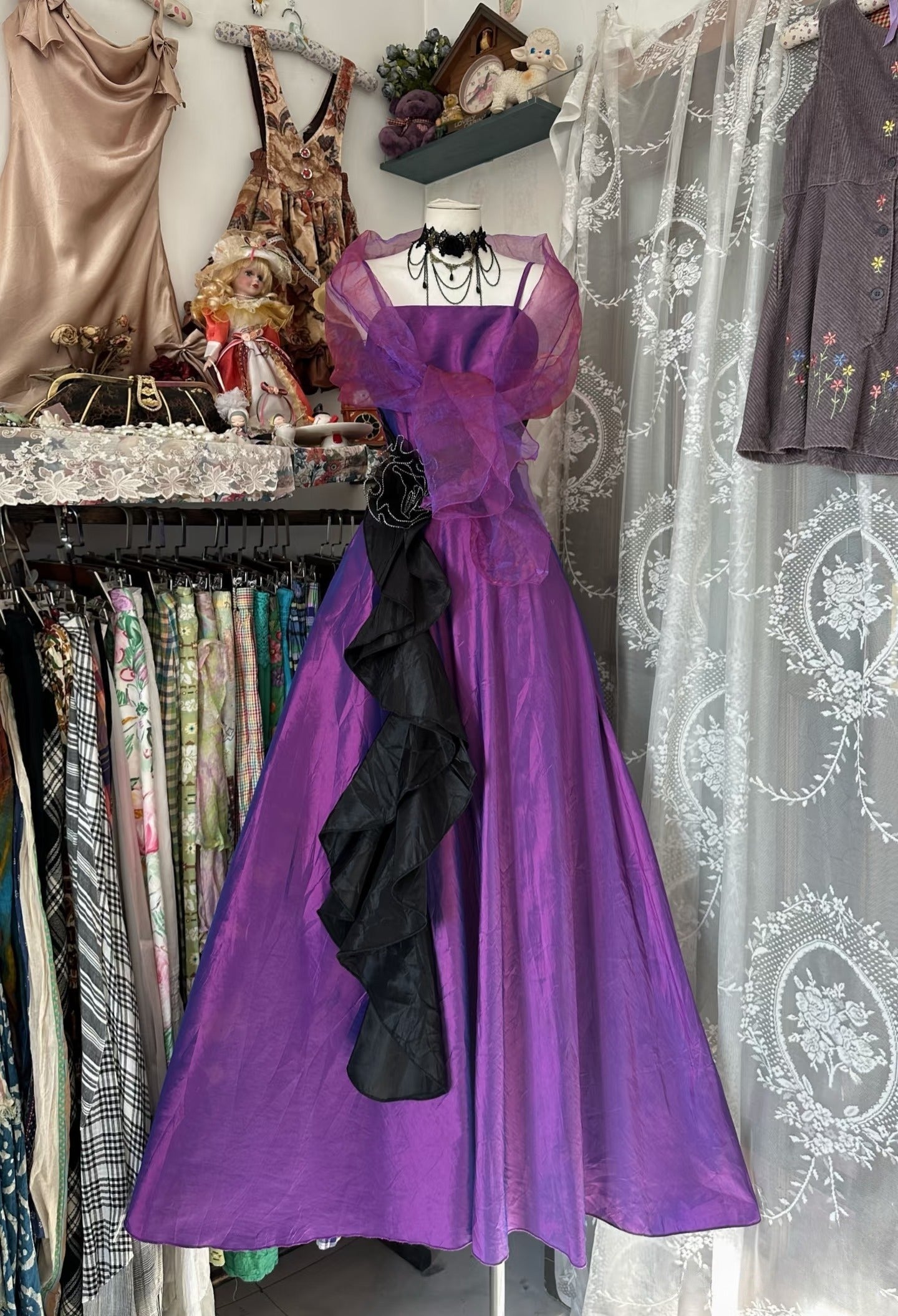 Vintage Fashion A line Spaghetti Straps Grape Floor Length Evening Dress Prom Dresses