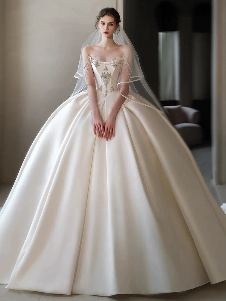Luxury Ball Gown Strapless Sleeveless Satin White Wedding Dresses Brides Dress