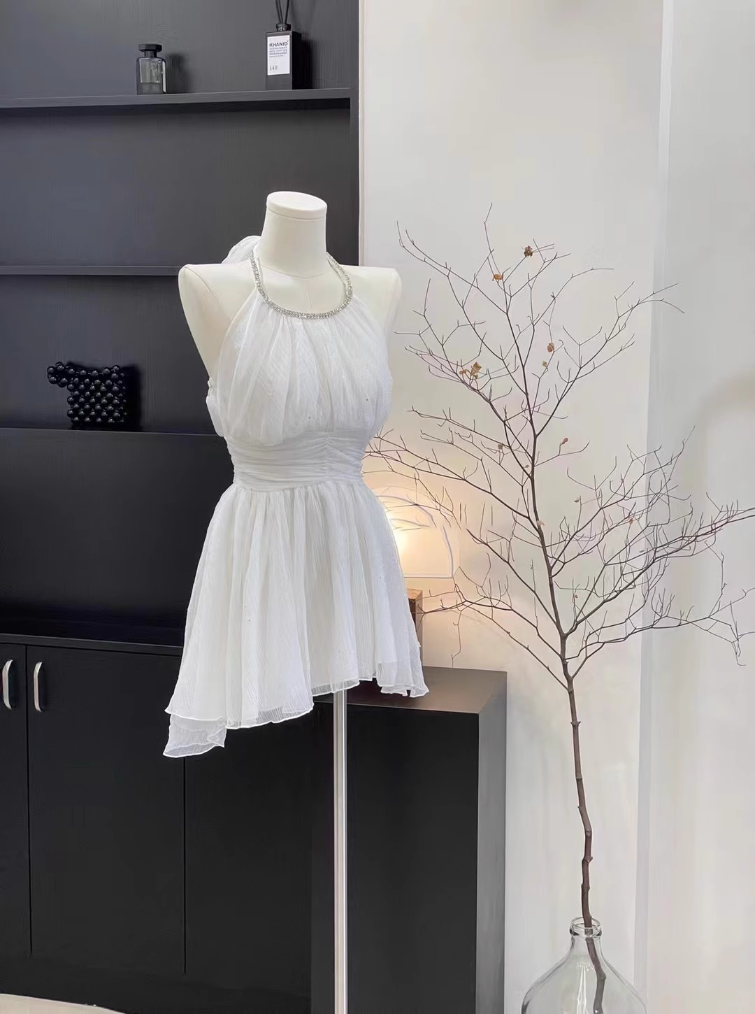 Simple A Line Halter Ruffled White Short Women's Holiday Dresses Birthday Outfits With Beads