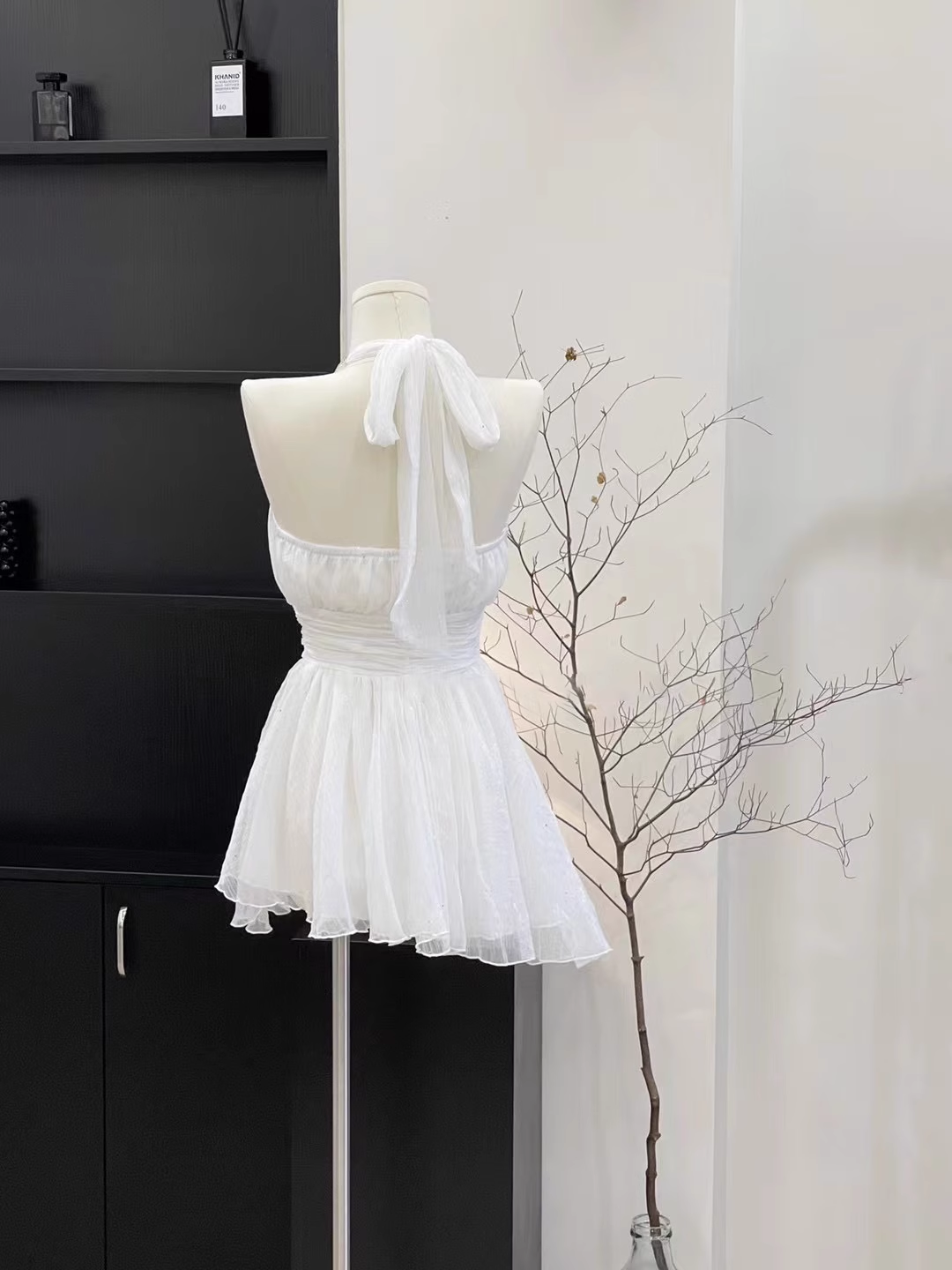 Simple A Line Halter Ruffled White Short Women's Holiday Dresses Birthday Outfits With Beads