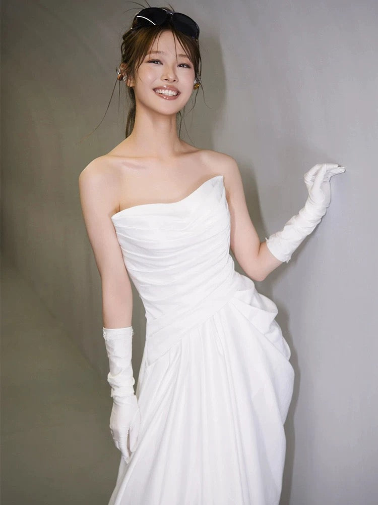 Unique Mermaid Sweetheart Pleats White Satin Ruffles Wedding Dresses