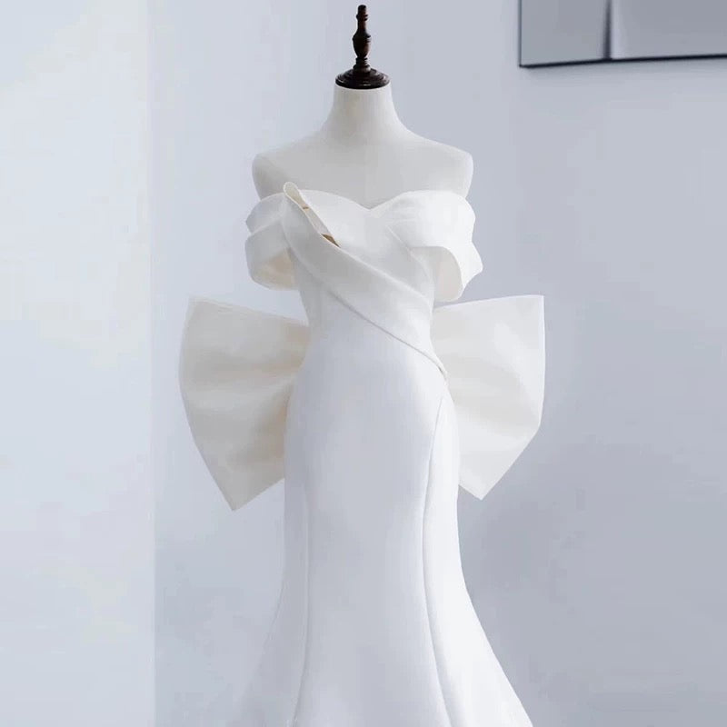 Unique Mermaid Off The Shoulder Long White Satin Wedding Dresses