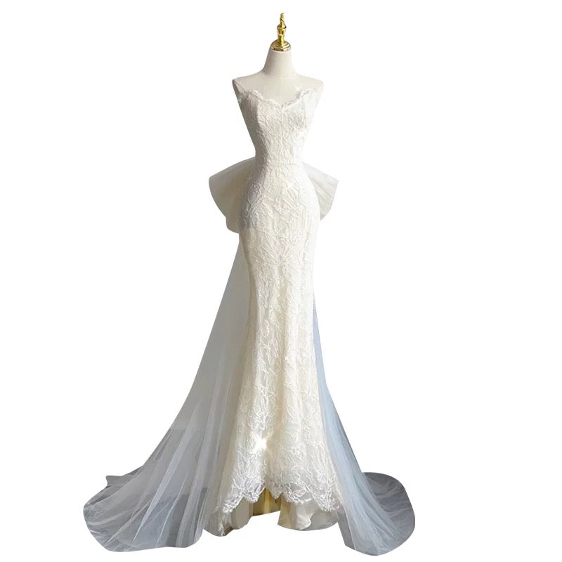 Timeless Mermaid Sweetheart Lace White Satin Wedding Dresses