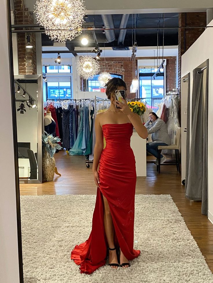 Sexy Mermaid Strapless Satin Red Prom Dresses Long Party Dress