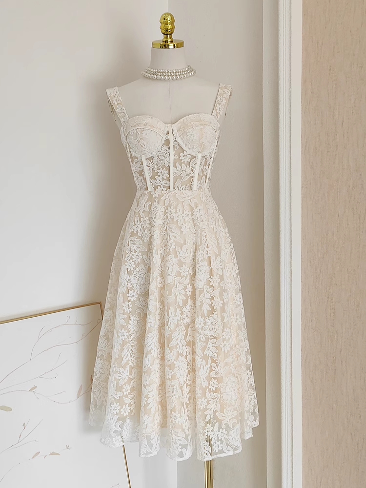 Sexy A Line Spaghetti Straps Tulle Lace White Women's Holiday Dresses