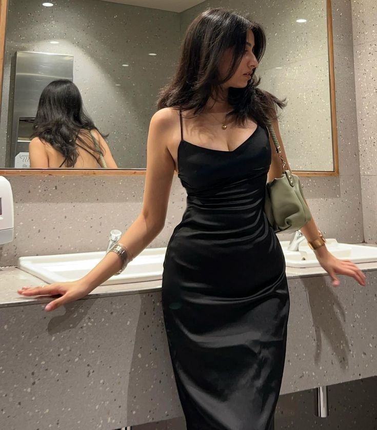 Sexy Mermaid Spaghetti Straps Black Backless Prom Dresses Long Party Dress